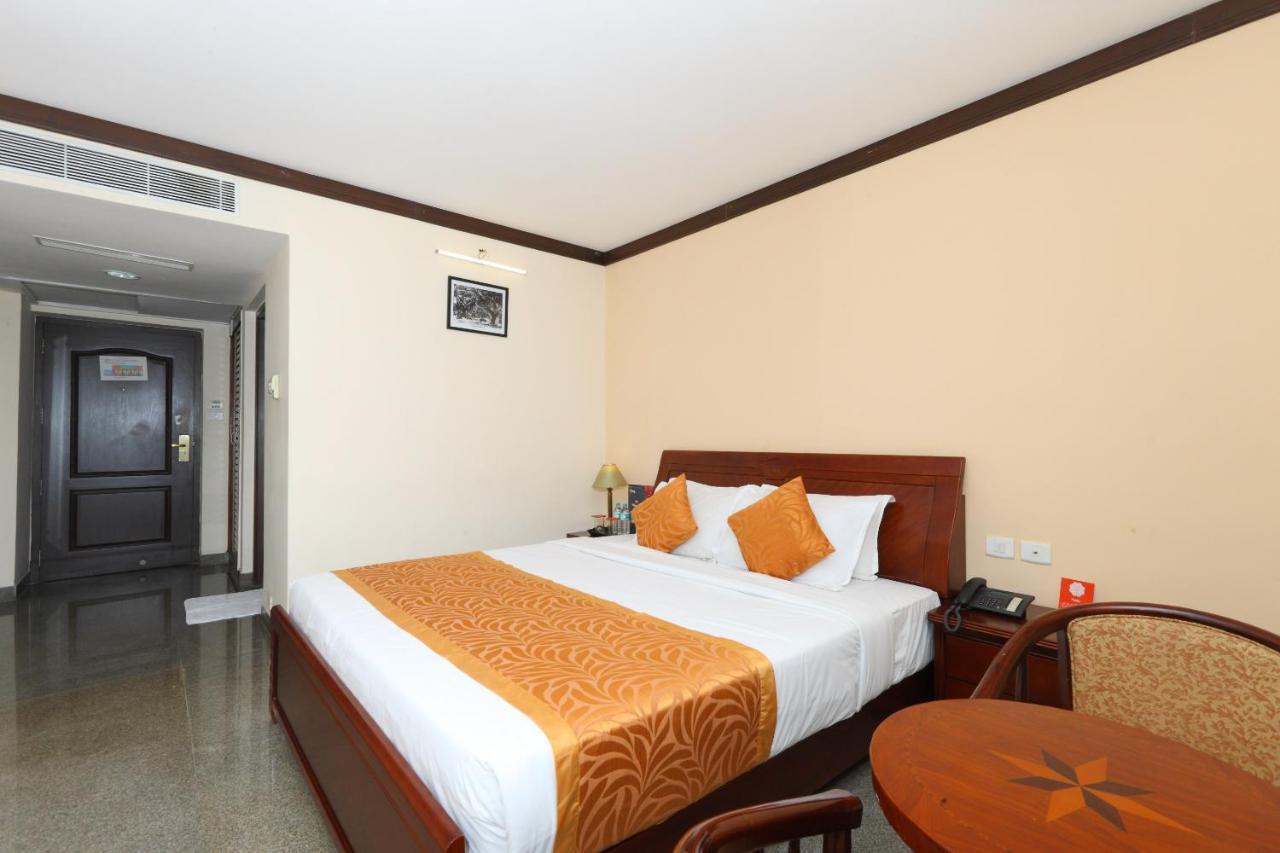 Oyo 15925 Tommaso Hotels And Resorts Sriperumbudur Ngoại thất bức ảnh